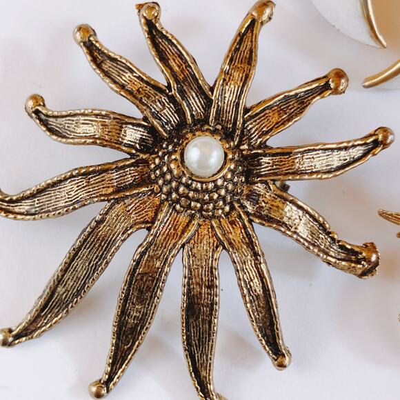 VTG Lot 3 Mid Century Modernist Abstract Gold Tone Enamel Brooches 1960s 70s - Picture 5 of 10